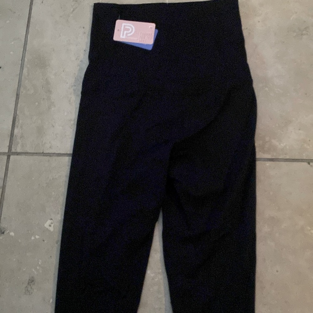 Poshdivah NWT leggings